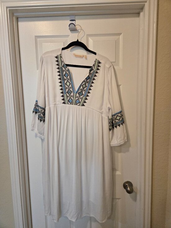 SOFT SURROUNDINGS DRESS - Picture 13 of 13